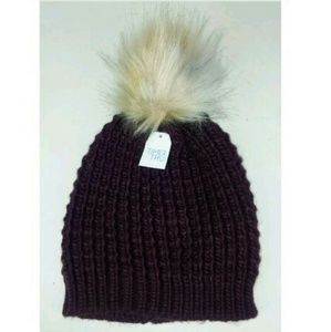 Time and Tru Accessories - Waffle Knit Beanie Hat Faux Fur Pom Pom Maroon Time and Tru Accessories - Waffle Knit Beanie Hat Faux Fur Pom Pom Maroon